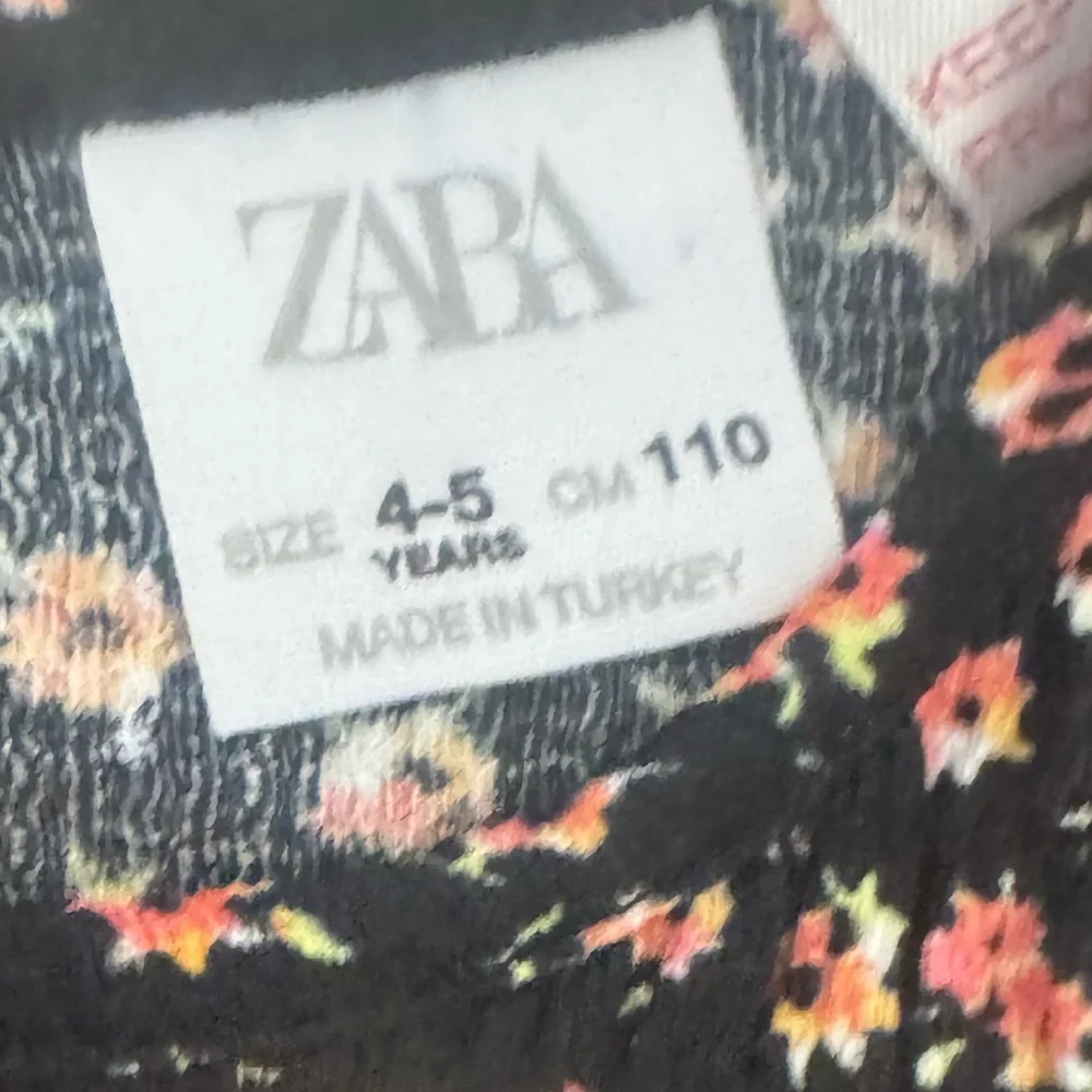 ZARA Girls Black Floral Spring Dress - 4~5 years